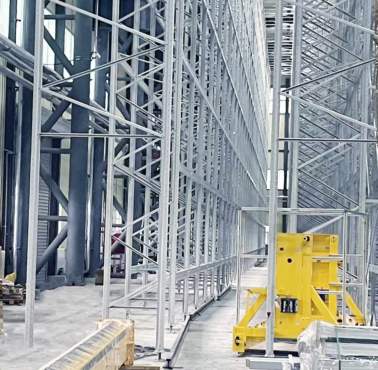 High‑rise pallet rack system for automated warehouse handling