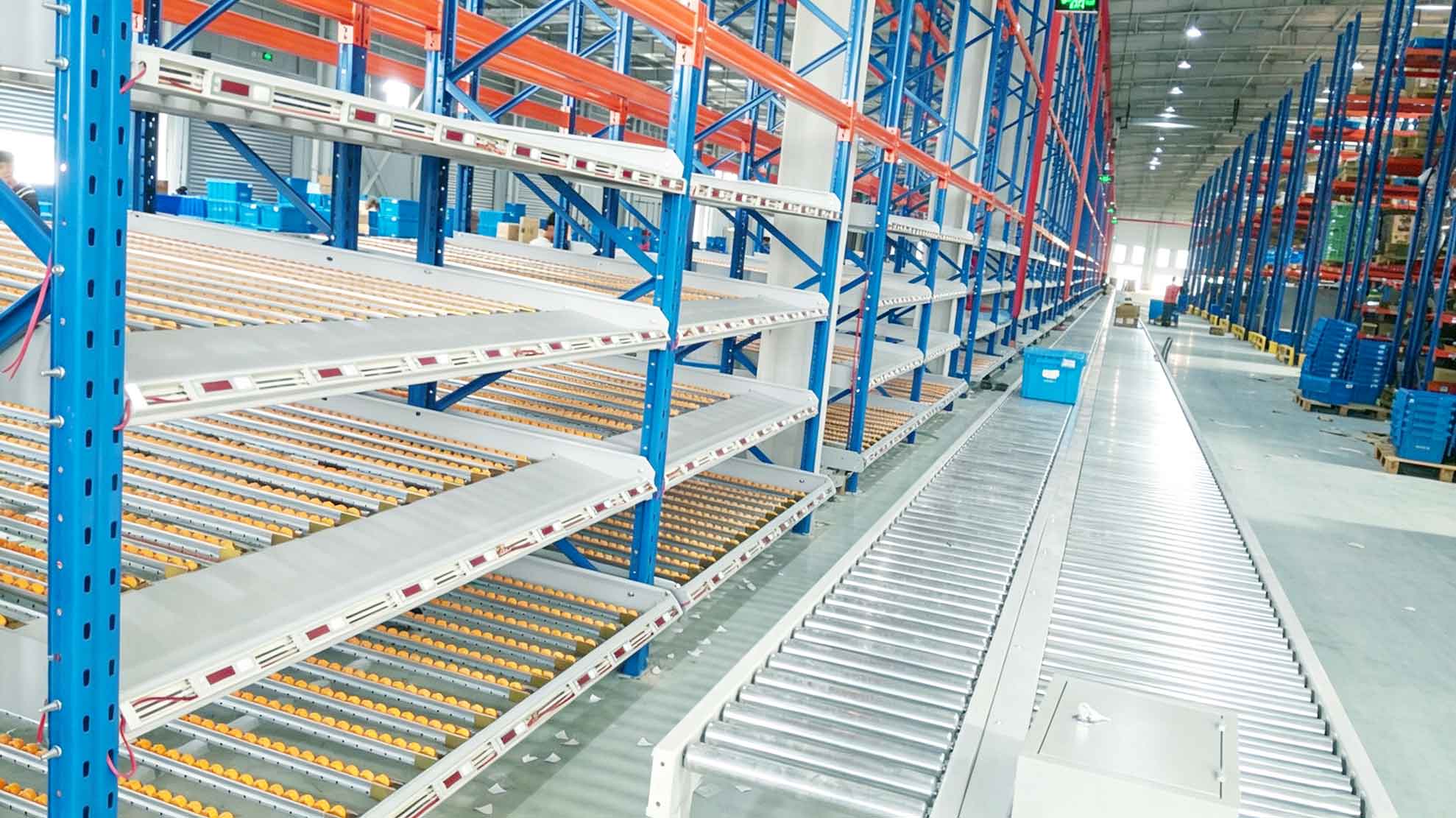 Strict FIFO storage mode, load rear & pick front Strict FIFO storage mode, load rear & pick front